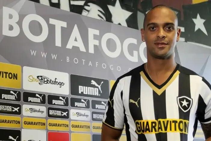 Tássio, de 41 anos, foi jogador do Botafogo, entre outros - Foto: Botafogo
