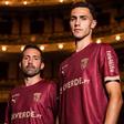 João Moutinho e Diego Rodrigues com as novas camisolas - Foto: SC Braga