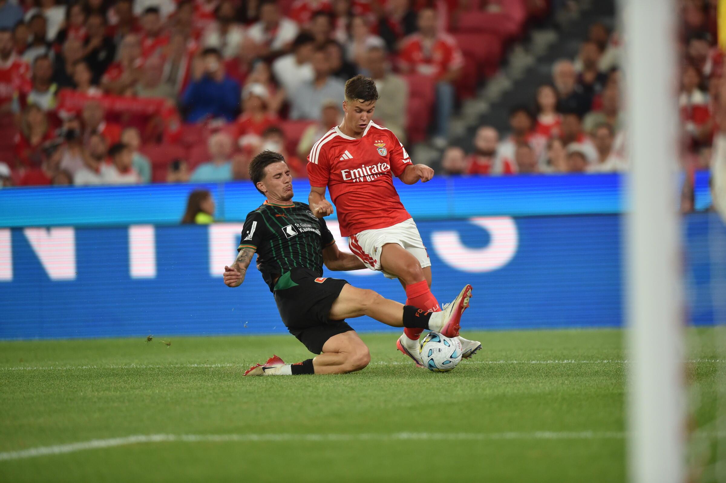 Benfica-St. Gallen (Foto: Miguel Nunes)