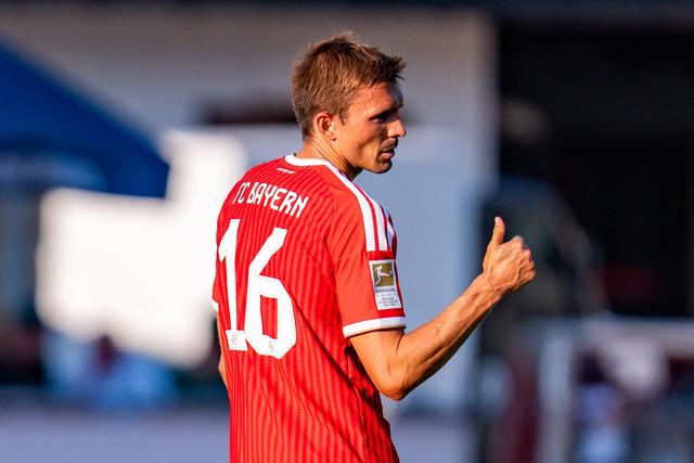 João Palhinha a jogar pelo Bayern na pré-época 2026/27