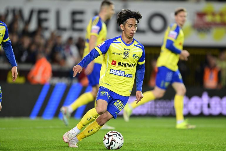 Ryotaro Ito, médio ofensivo japonês, ex-Sint-Truiden - Valor de mercado: €6 M