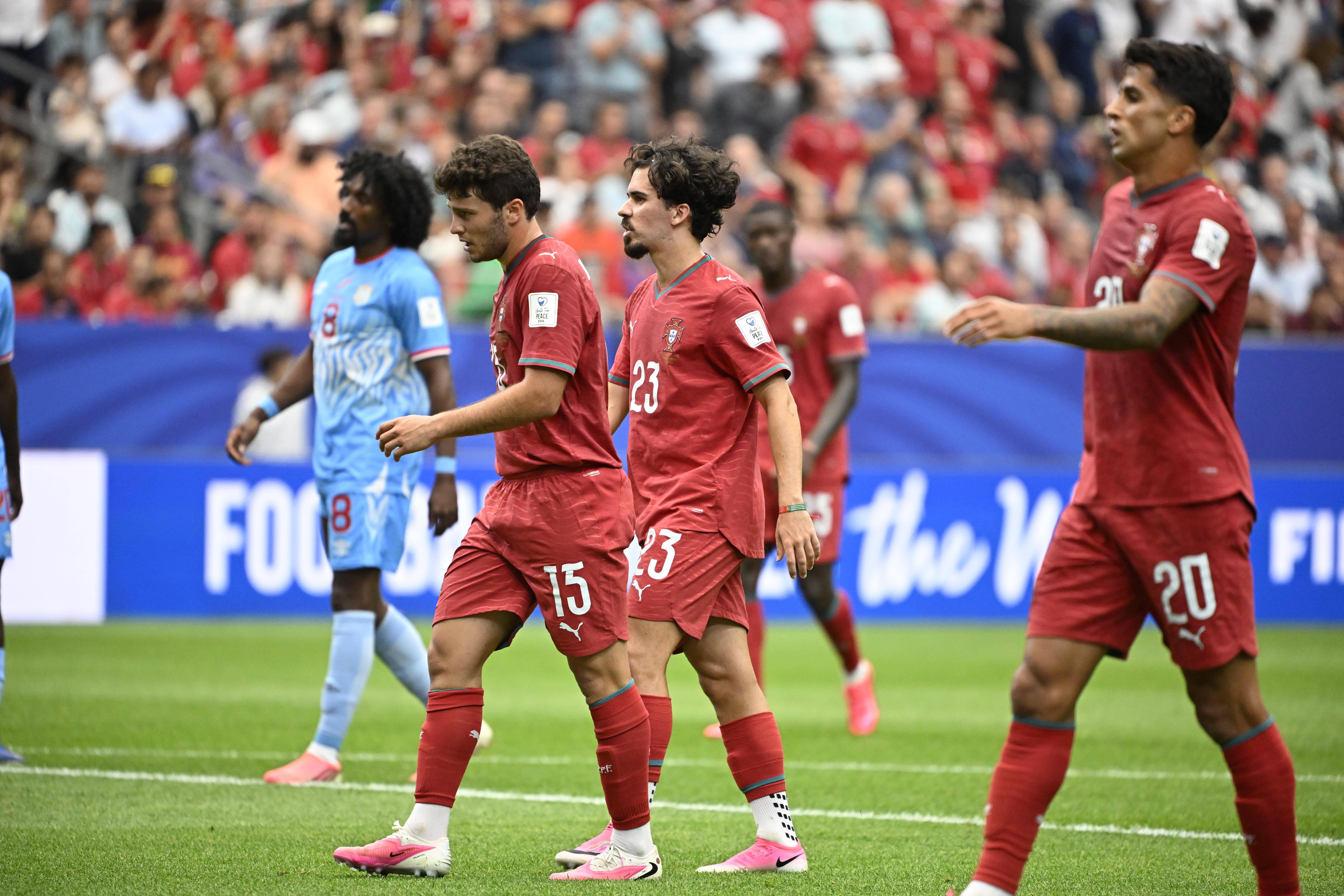 4. Portugal - É um dos países que recebe o Mundial 2030, com Espanha e Marrocos, e nem o falhanço em 2026 retira favoritismo à equipa das quinas, agora orientada por Jorge Jesus. «Finalmente, a Seleção está deixar para trás a era Ronaldo», escreve a ESPN