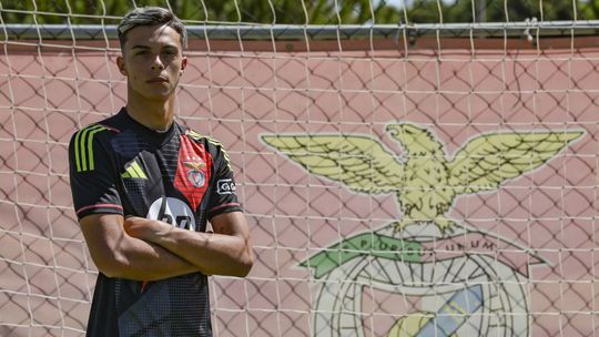 Benfica contrata guarda-redes ao Bordéus