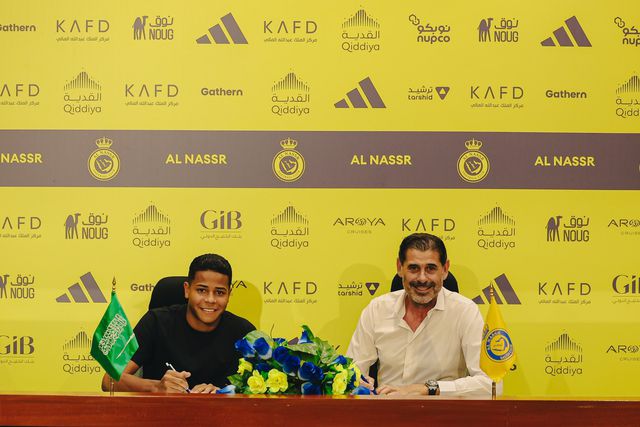 OFICIAL: Ronaldo tem novo colega de ataque no Al Nassr
