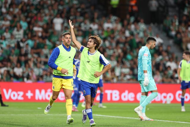 Mercado FC Porto: porta fechada à saída de Rodrigo Mora