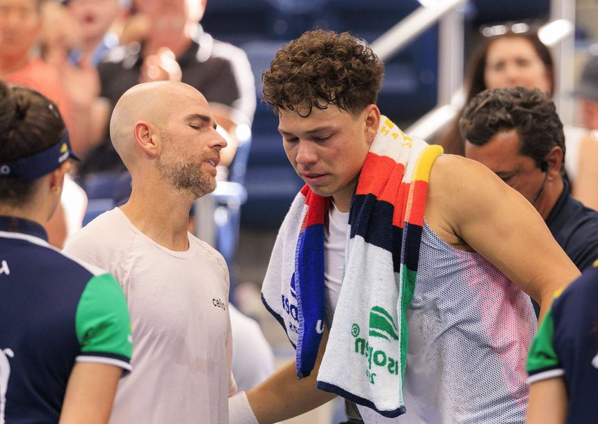 Mannarino e Shelton na rede