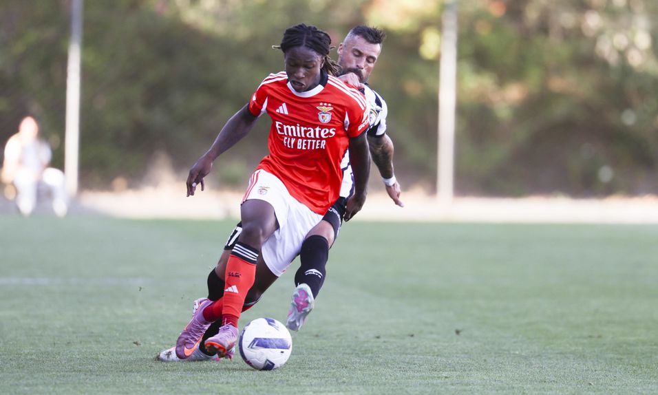 Ivan Lima ao serviço da equipa B (SL Benfica)