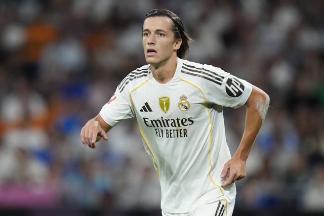 Vídeo: que corte formidável de Álvaro Carreras!