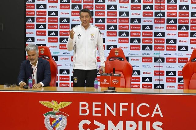 «Eh pá!»: Lage nem queria acreditar quando chegou à conferência de imprensa