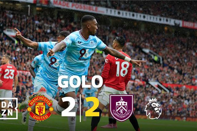 Nova bola parada e novo golo sofrido pelo Manchester United