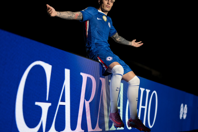 Mercado oficial: Man. Utd livra Amorim de excedentário de luxo