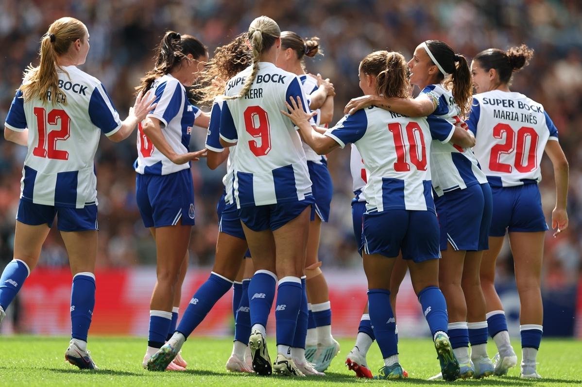 Jogadoras do FC Porto celebram no Dragão - Foto: FC Porto