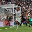 'Lua de mel' continua: Real Madrid de Mourinho goleia em casa