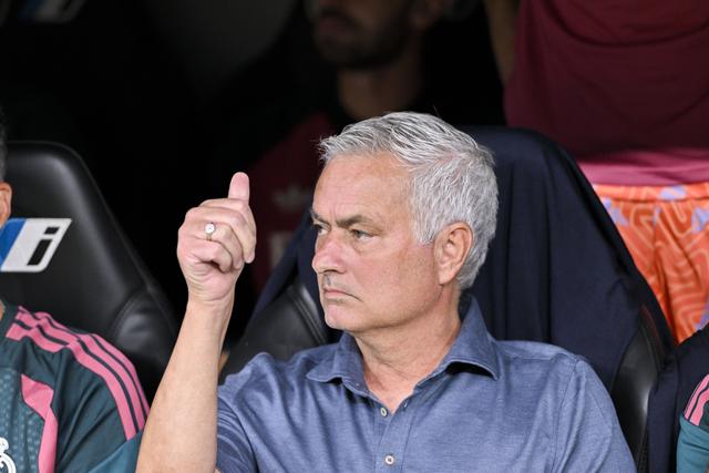 Mourinho avisa adeptos: «Futebol não é só divertirmo-nos com a beleza dos golos»