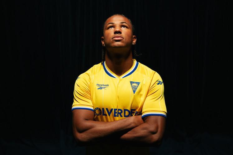 Samuel Amissah é o mais recente reforço do Estoril, tendo chegado à Amoreira por empréstimo do Fulham — Foto: Estoril