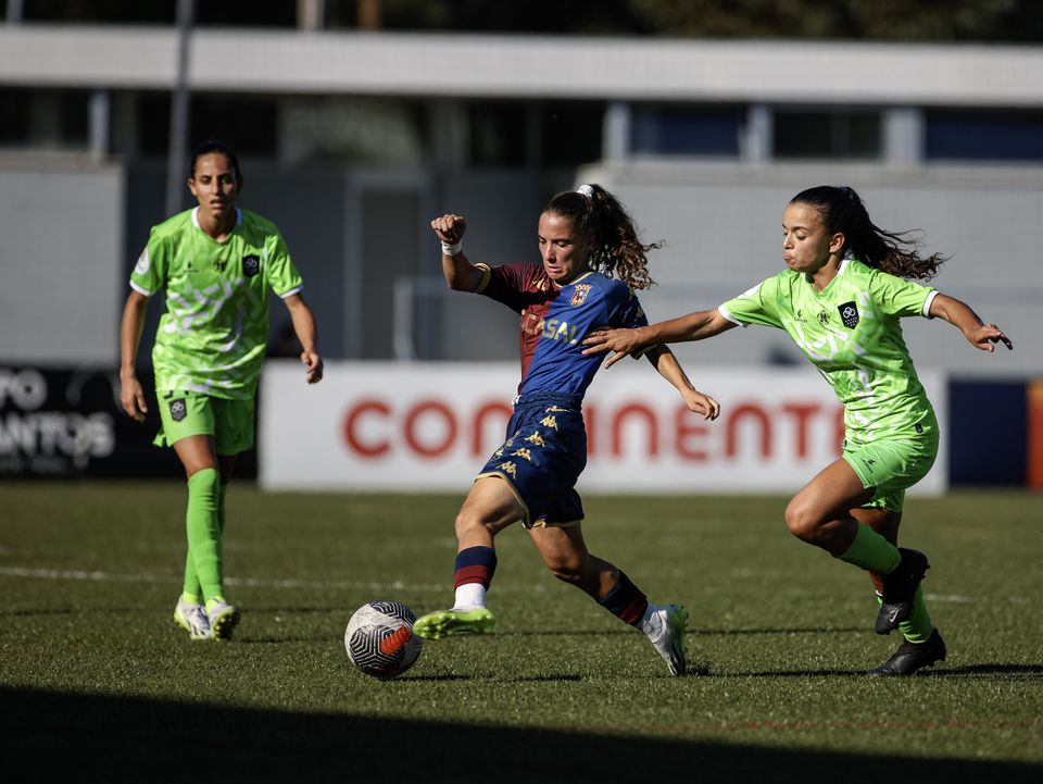 Futebol feminino: primeiras vitórias para Torreense e Famalicão