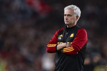 Italianos dizem que dono da Roma quer despedir Mourinho e já escolheu substituto