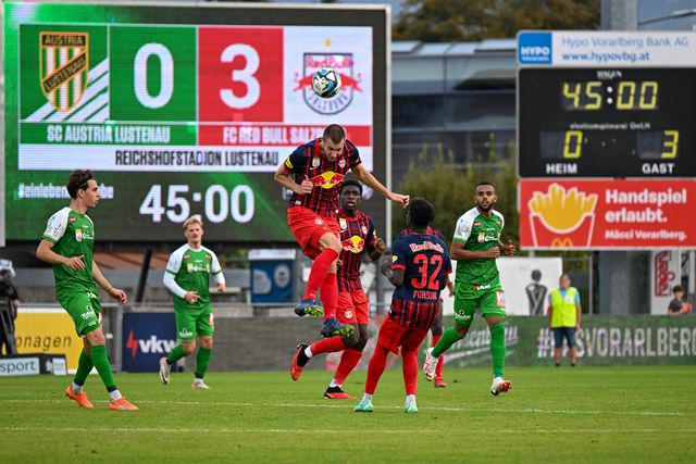 À atenção do Benfica: Salzburgo goleia na visita ao Áustria Lustenau