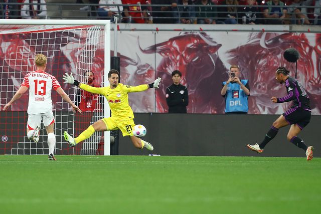 Bayern empata em Leipzig e entrega liderança ao Leverkusen