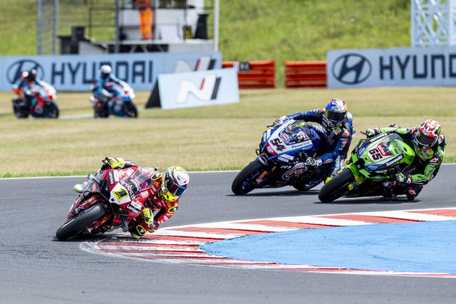 Superbikes: Bautista vence no primeiro dia em Portimão