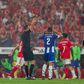 FC Porto visa arbitragem após derrota na Luz: «Não é surpreendente...»