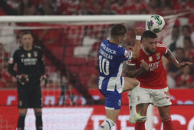 Laporte a rir com beijo do capitão do Benfica a Francisco Conceição