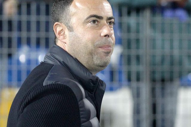 Presidente do Famalicão critica arbitragem: «Estamos a mergulhar num absoluto caos»