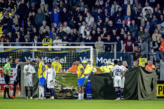 RKC-Ajax suspenso depois de guarda-redes perder os sentidos (vídeo)