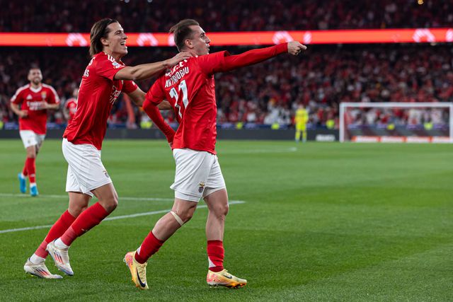 Extremo suíço copia festejo de Akturkoglu e turco responde