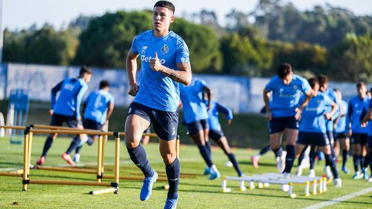 FC Porto: duas baixas para Vítor Bruno no treino