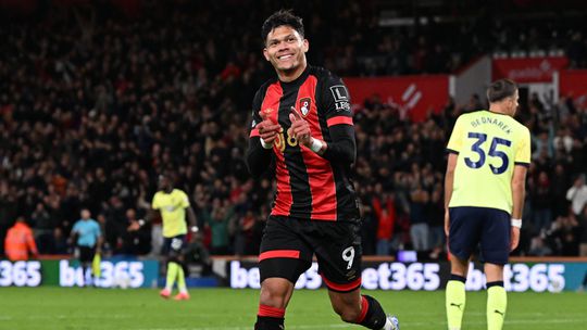 VÍDEO: Evanilson estreia-se a marcar pelo Bournemouth