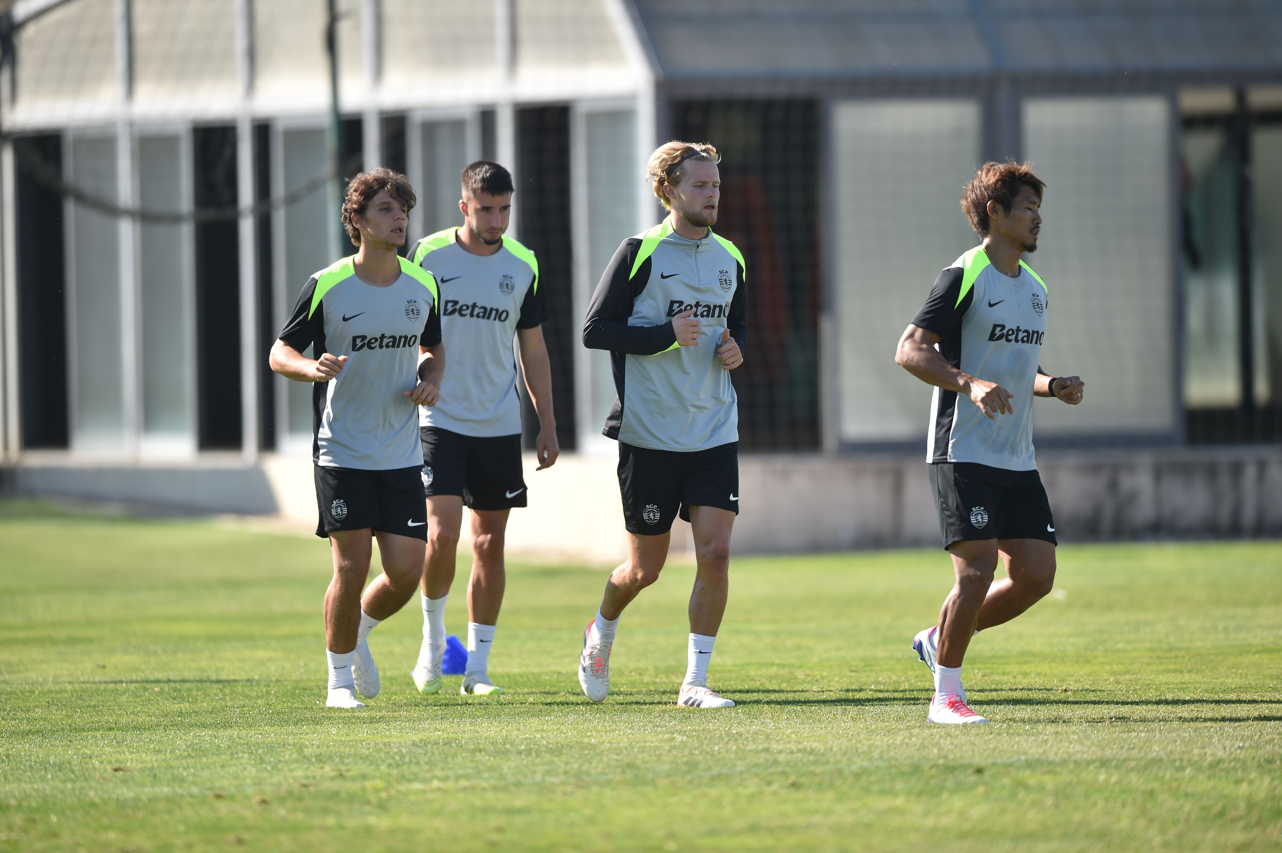 Quaresma, Inácio, Hjulmand e Morita no treino do Sporting na Academia Cristiano Ronaldo, em Alcochete - Foto: Miguel Nunes