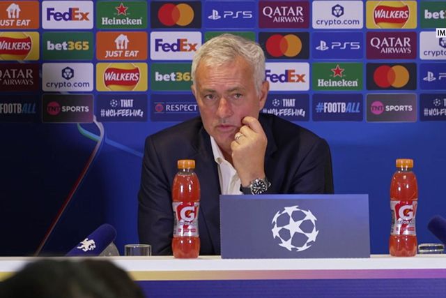 José Mourinho comenta saída de António Silva por lesão