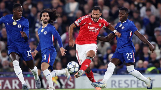 Pavlidis esteve em bom plano na noite de Londres. Foto: David Klein Sportimage/IMAGO