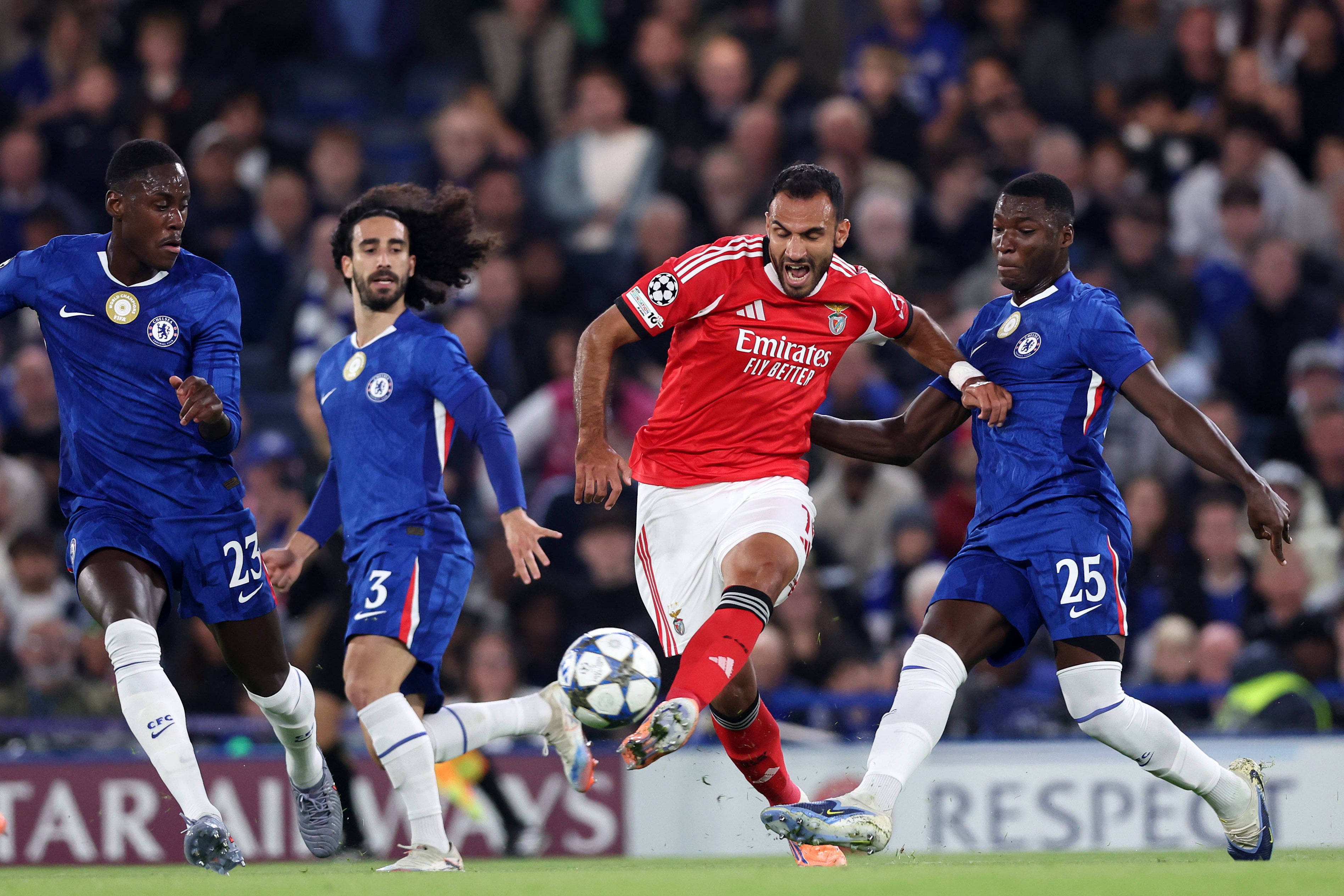 Pavlidis esteve em bom plano na noite de Londres. Foto: David Klein Sportimage/IMAGO