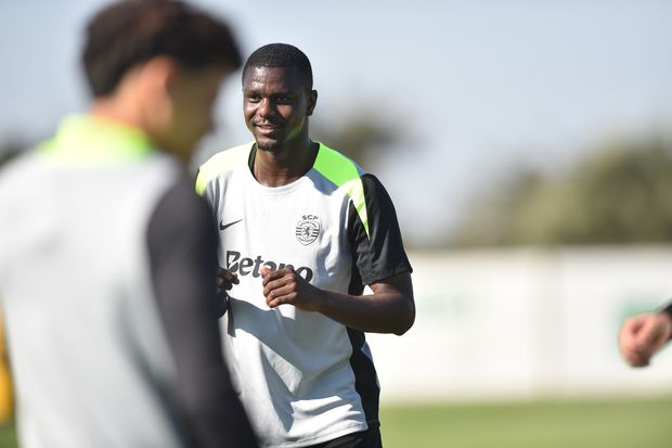 Diomande sem limitações no treino do Sporting na Academia Cristiano Ronaldo, em Alcochete - Foto: Miguel Nunes