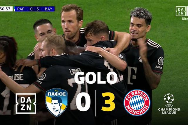 Nico Jackson estreia-se a marcar pelo Bayern Munique