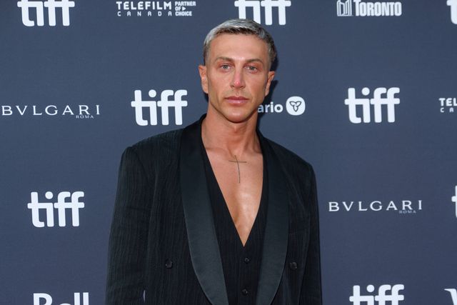 «Há 12 anos usava saia e diziam que era gay. E se fosse?»