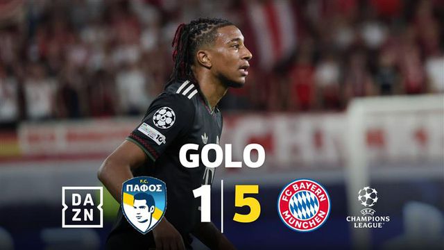 Depois de assistir, Olise faz a 'manita' do Bayern