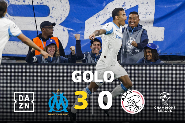 Greenwood não perdoa mais um erro da defesa do Ajax, em noite de horror