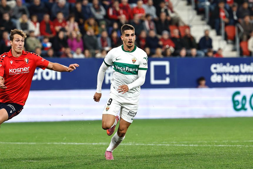 André Silva, reforço de verão para o ataque do Elche