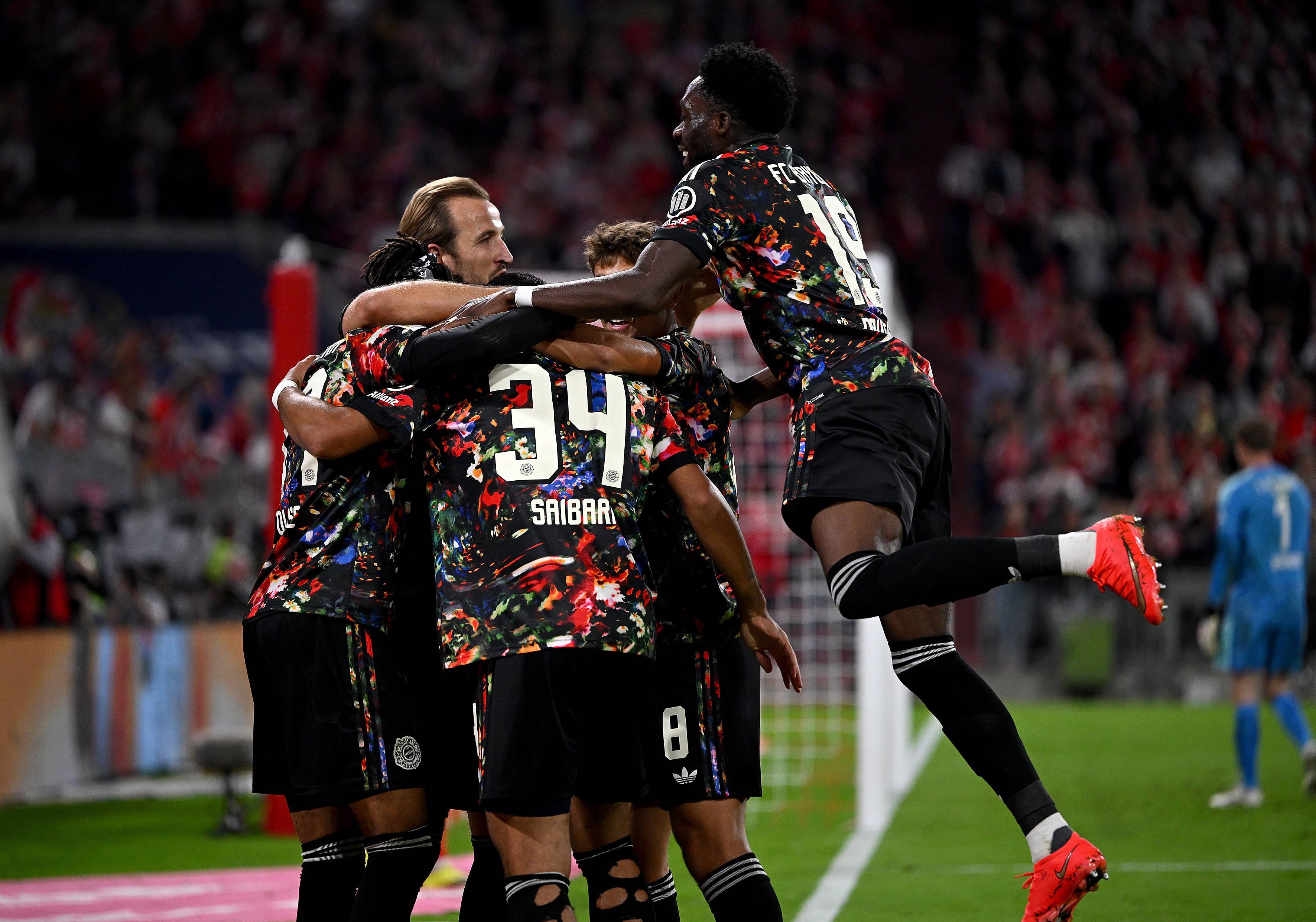 1.º - Bayern (Alemanha): 100 (100 na pressão, 90 no controlo e 89 na presença coletiva em zona de ataque)