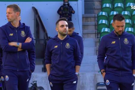 Osman Kul (ao centro) estava no FC Porto desde a última época - Foto: Osman Kul/LinkedIn