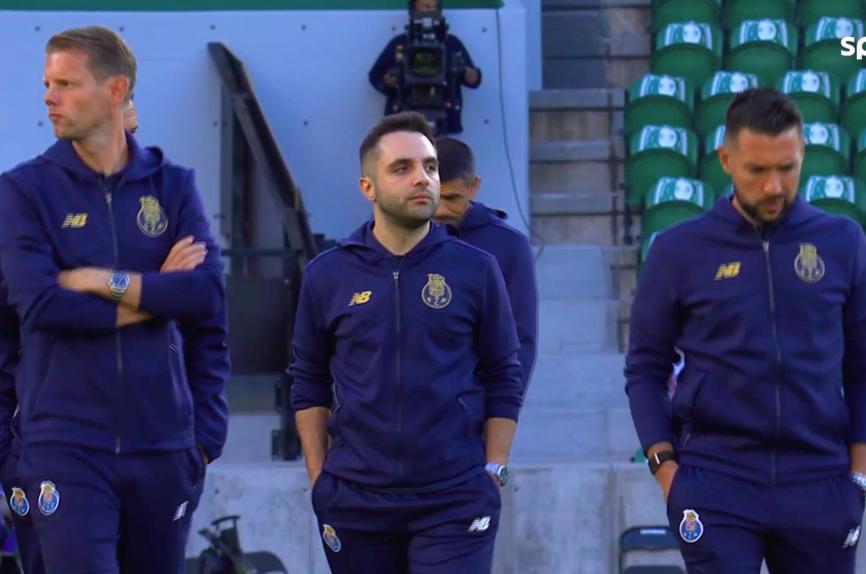 Osman Kul (ao centro) estava no FC Porto desde a última época - Foto: Osman Kul/LinkedIn