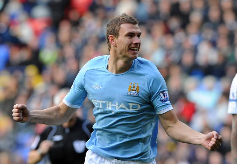 Dzeko custou 37 milhões de euros em 2010, proveniente do Wolfsburgo