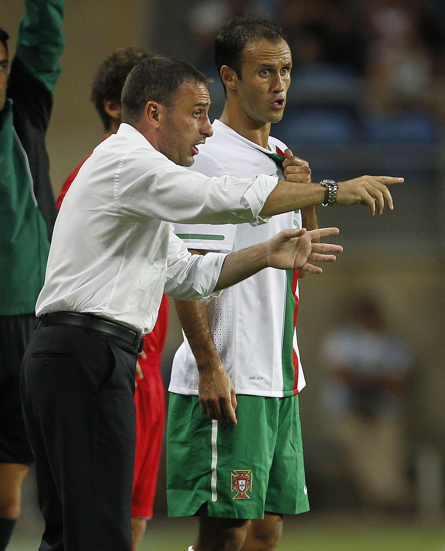 Ricardo Carvalho abandonou o estágio da Seleção em 2011, onde Paulo Bento decidiu colocar Bruno Alves a titular à sua frente. O central saiu pelo próprio pé, mas depois arrependeu-se da decisão (Foto: Carlos Vidigal Jr/ASF)