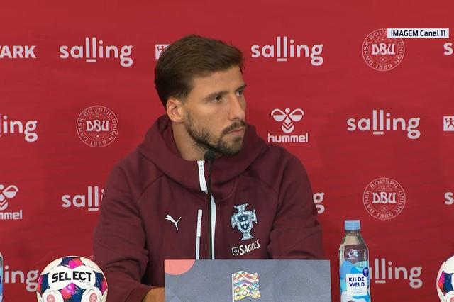 «Digam-me um jogador que nunca teve um problema com um treinador»