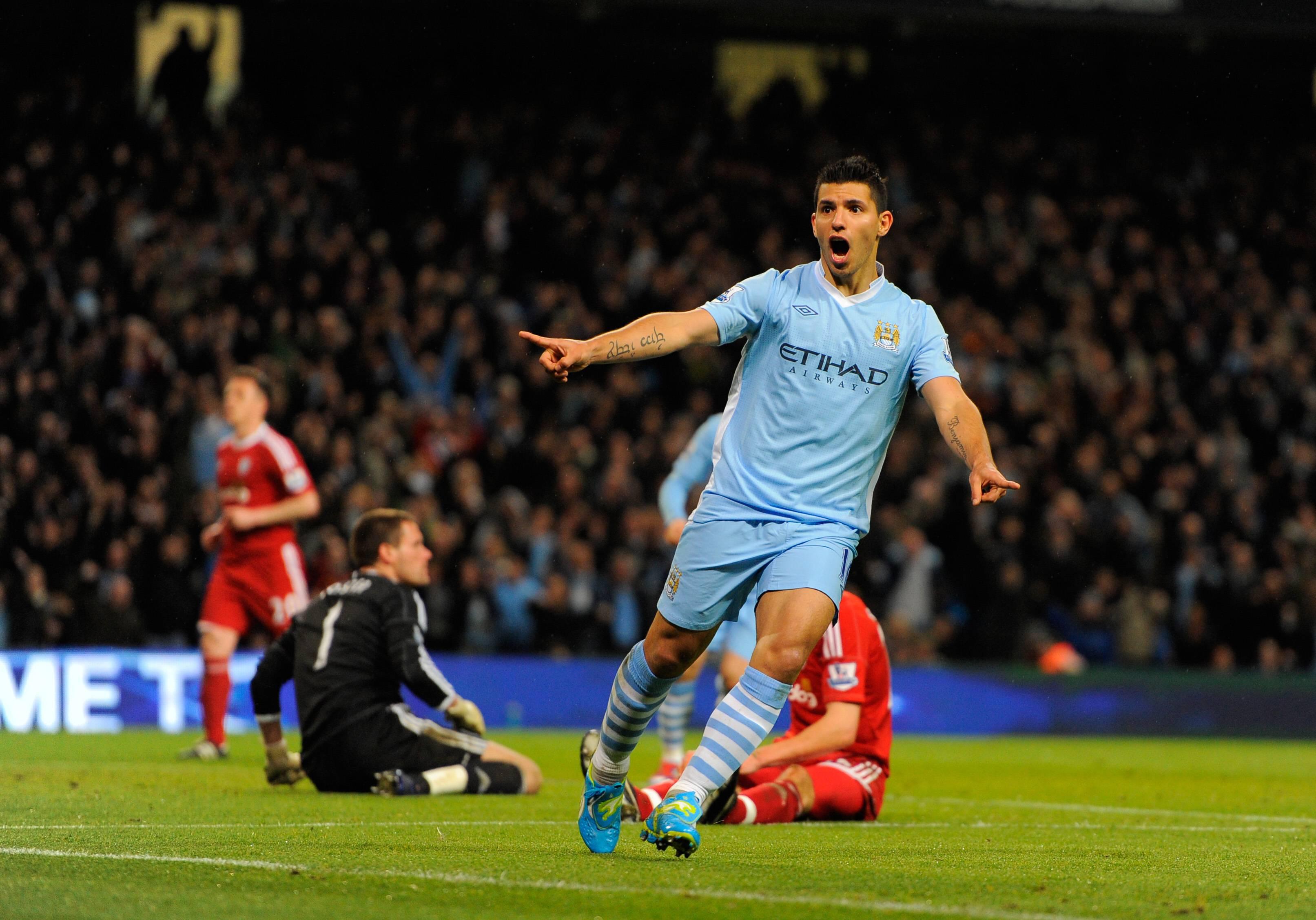 Aguero custou 40 milhões de euros em 2011, proveniente do Atlético Madrid