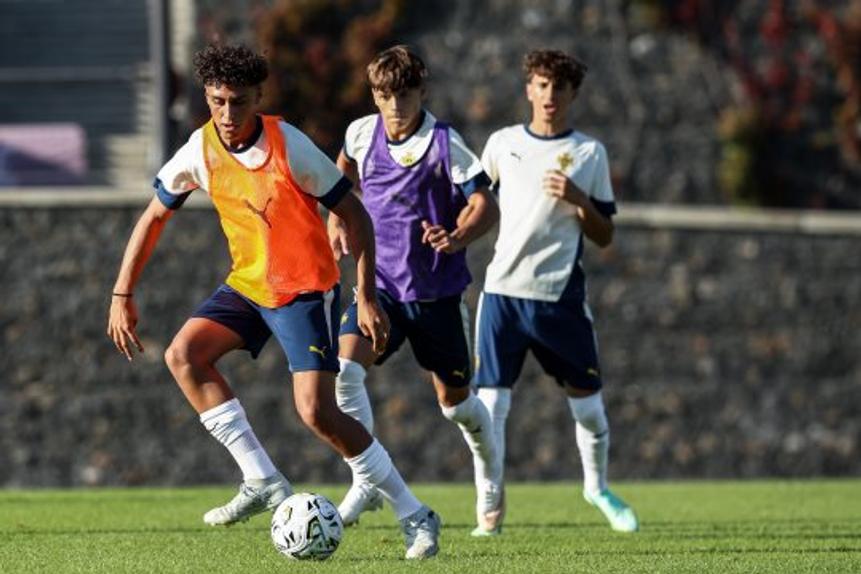 A Seleção Nacional sub-16 venceu o primeiro de três jogos do torneio de preparação - Foto: FPF
