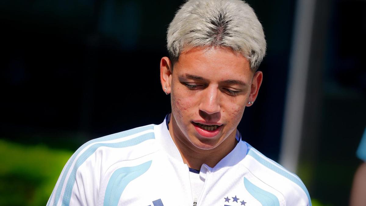 Prestianni starts for Argentina!